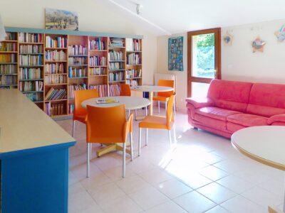 La bibliothèque de la réception
